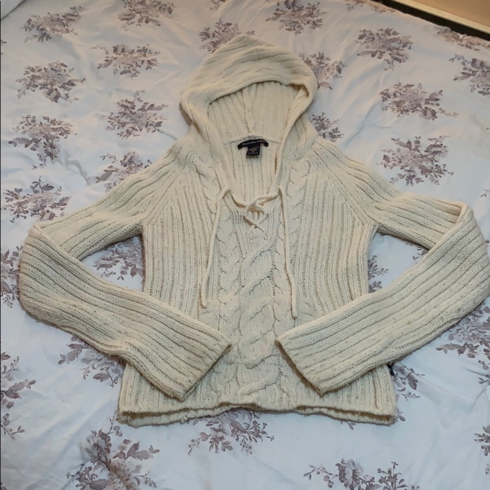 Abercrombie and Fitch Knit Pullover